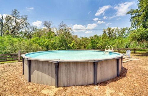 Fedhaven Cottage | Artsy Bungalow on St Anne Lake: Pool, Dock & Deck