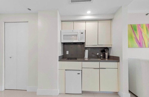 Coconut Grove Condo | Arya Coconut Grove Luxury Ocean View Studio