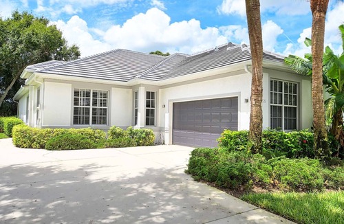 North Naples Villa | Attached villa at AUTUMN WOOD