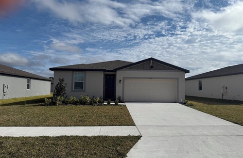 Auburndale House | Auburndale Home- 7 Min to Lake Myrtle & SunTrax; Disney, Universal,Legoland Near