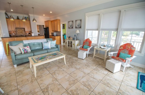 East End House | August 2026 Big Savings! Outdoor Oasis, Family-Friendly, Dogs Ok!