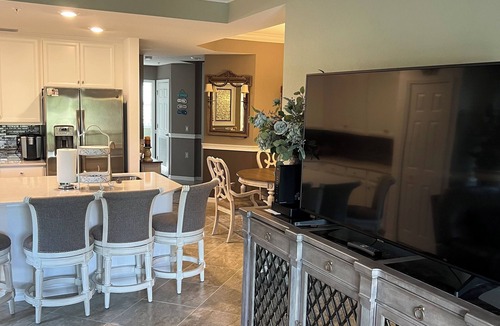 Naples Condo | AVAILABLE 2026 SEASON! Treviso Bay Resort Beautiful 3 Bedroom Lake View Condo
