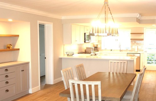 Vero Beach Condo | AVAILABLE STARTING 3/3/23. Direct Ocean Front, 2 Bed, 2 Bath, Pet-Friendly.