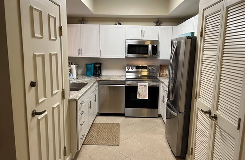 Sandestin Condo | AWESOME CONDO IN TOPS'L SUMMIT BETWEEN BEACH AND RACQUET CLUB - GREAT VIEWS!