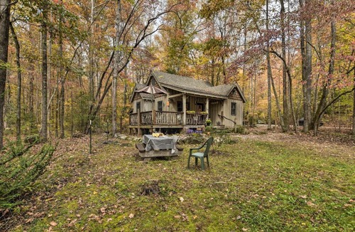 Cleveland Apartment | Back on Market! Creekside Cottage Near Table Rock