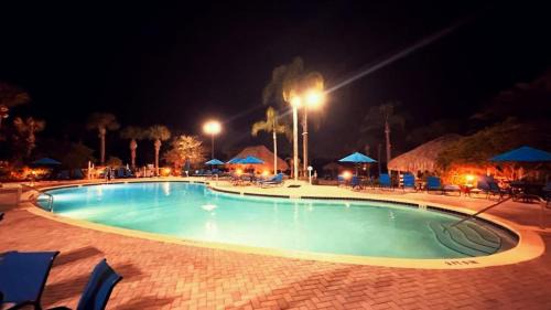 Davenport Apartment | Bahama Bay Resort- Near Disney-pools & Beach for 6