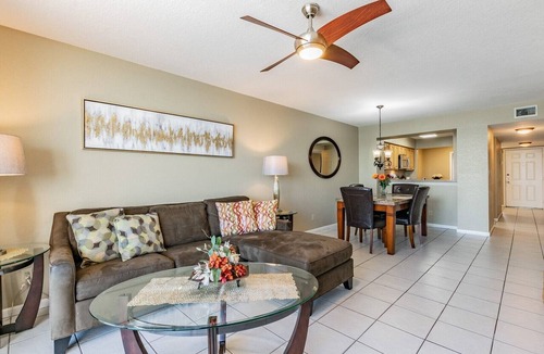St. Petersburg Condo | Bahia Vista Your 'Island' Home Away from Home