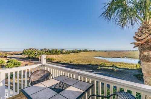 Oceanmarsh Subdivision House | Bali Retreat: 180° Ocean and Hunting Island Deck Views