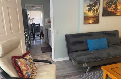 Lake Worth Corridor House | Banana Beach House