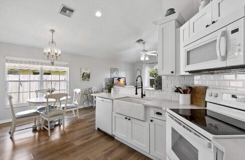 North Palm Beach Heights House | Baseball, Beaches, Golf and Sunshine in Jupiter, Florida