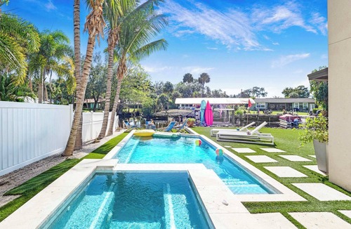 Bonita Springs House | Bay Access Tiki Bar Getaway,Pool,Spa,Sleeps 10