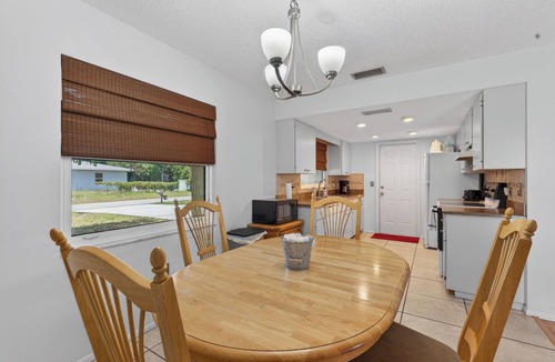 Sarasota House | Bay Street Oasis | 3BR/2BA | Sunny Patio