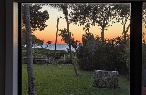 Key Largo House | Bay Views and Sunsets From Every Room : Buttonwood End-Unit Townhome : 36' Slip
