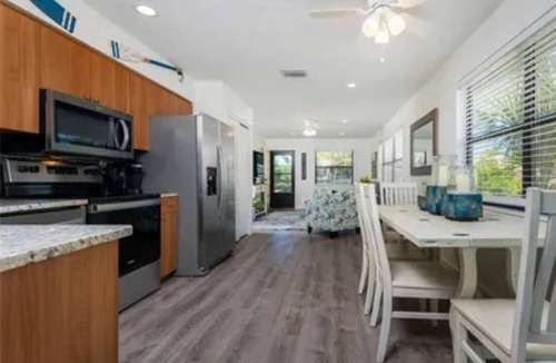 Englewood Condo | Bayfront Condo, Prime Beach Access, Manasota Key