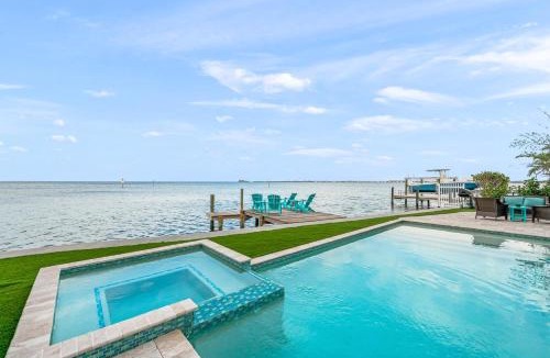 Holmes Beach House | Bayfront Paradise -AMIL
