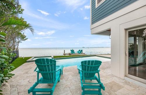 Holmes Beach House | Bayfront Paradise -AMIL