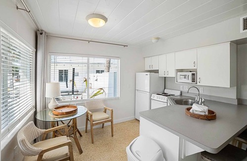 Nokomis House | Bayfront Two Bedroom Bungalow