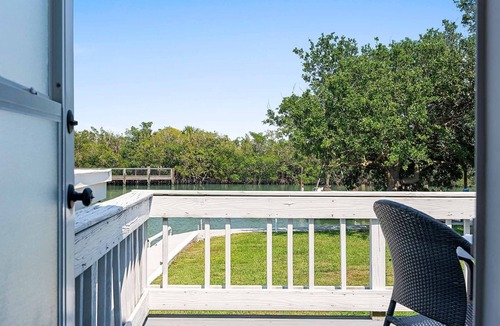 Nokomis House | Bayfront Two Bedroom Bungalow