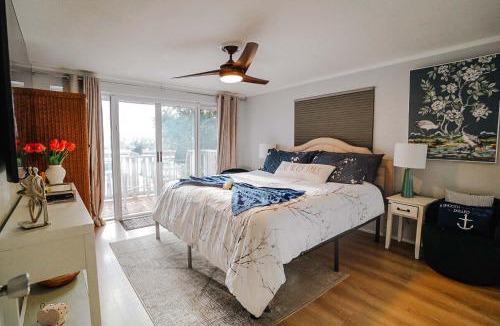 Siesta Key House | Bayside Escape-Condo w Dock Pool and Near Beach