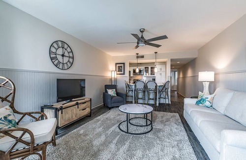 Oceanmarsh Subdivision Condo | Beach and Pool Views! Newly Listed Villa on Harbor Island