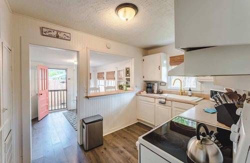 Port St. Joe House | Beach Cottage | Screened Porch | Fenced Yard