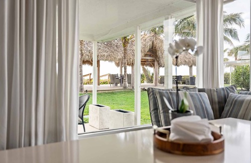 Nokomis House | Beach Front Two Bedroom Bungalow - 10
