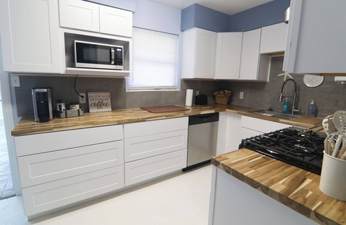 Pensacola House | Beach Home in Quiet Cul-De-Sac, Sleeps 8, Near NAS, Downtown, & Beaches.