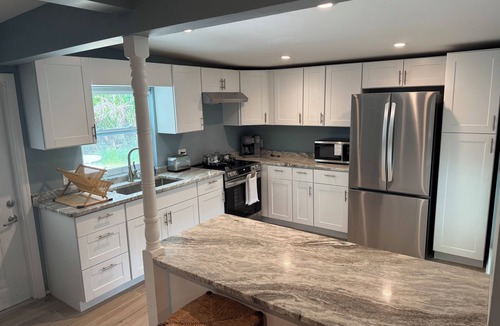 Englewood House | Beach house - 3 min walk to beach!