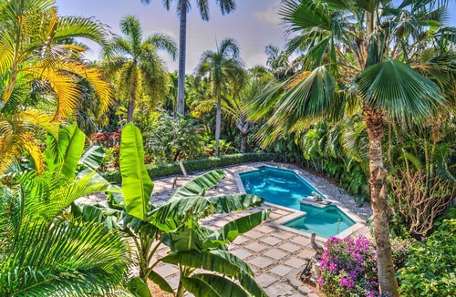 Marathon House | Beach House Waterfront, Private Pool, Boat Dock on Gulf with Amazing Sunsets!
