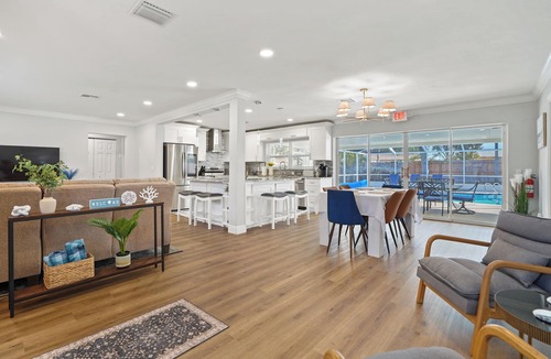 Largo House | Beach Retreat - 3/2 family oasis, heated pool Sleeps 8 - 15 min to beaches