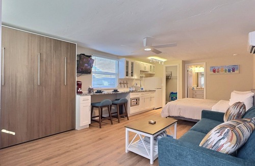 Siesta Key Apartment | Beach Road - Capri