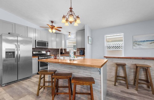 Crescent Beach House | Beach Time | Walk to Gulf, Deck, Grill | Daily Activity Deals