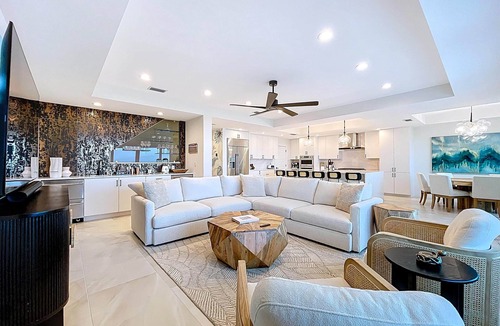 Treasure Island House | Beach Two: Style Meets the Shore w/Pool and Spa