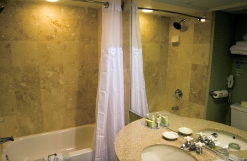 St. Pete Beach Resort | BEACH VACAY! 2 TROPICAL UNITS, POOL, WATER SLIDES!