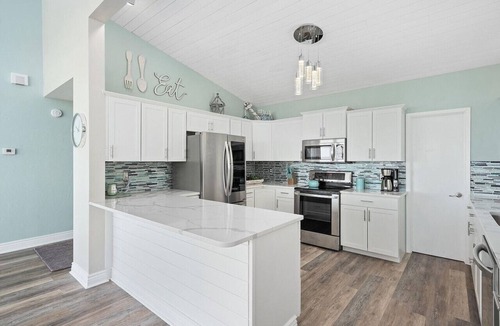 Miramar Beach House | Beachfront Bliss: Spacious Deck, Grill & Unmatched Gulf Views!