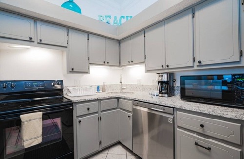Panama City Beach House | Beachfront Townhouse(11) Pet Friendly Covered Deck