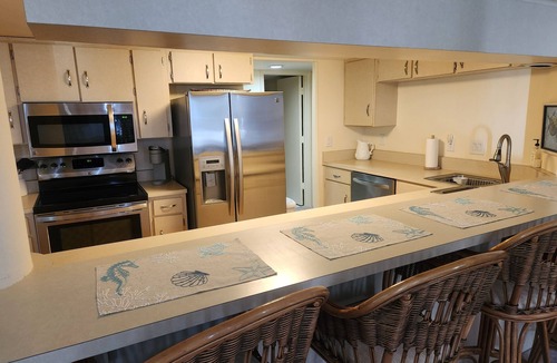 Daytona Beach Shores Condo | Beachfront Sunrise Condo 3BR/3BA - Blue Surf in Daytona Beach Shores