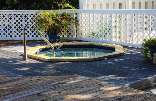 Islamorada Condo | Beachfront Villa w/Pier & Pool