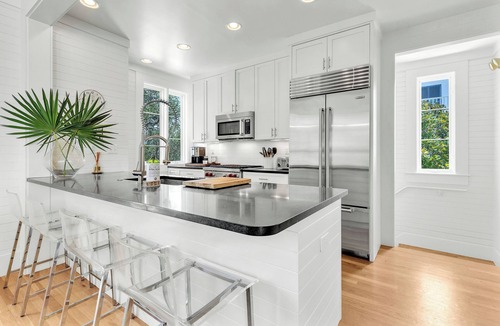 Seaside House | Beachside Designer Seaside Cottage with Gulf View and 1 Minute to Gulf
