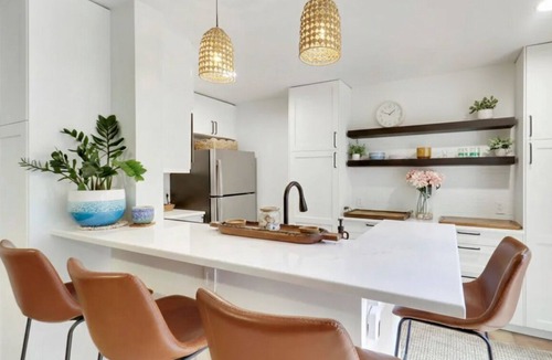 Jupiter Condo | Beachside Modern Wellness Villa with Spacious Patio & Fire-pit