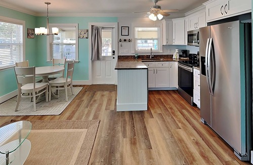 Fort Myers Beach House | Beachside Retreat With Garden Views, Grill + Walk to the Beach.