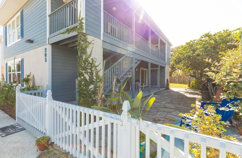 Coquina Gables Apartment | Beachy Getaway–Cozy, Clean & Equipped w/All Essentials! Relax, Enjoy & Refresh!