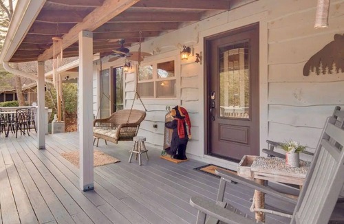 Lake Lure Cabin | Bear Creek Retreat ~Lake Lure~ Breathe in Fresh Mountain Air