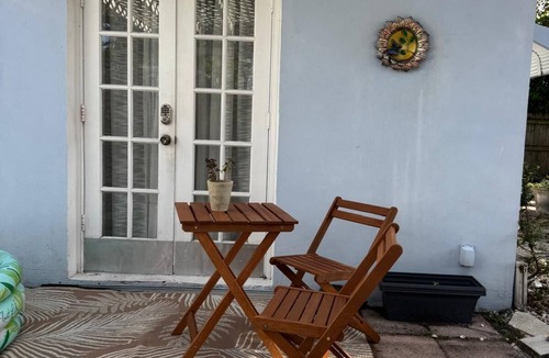 College Park Apartment | Beautiful 1-bedroom studio in Lake Worth Beach with private entrance and patio