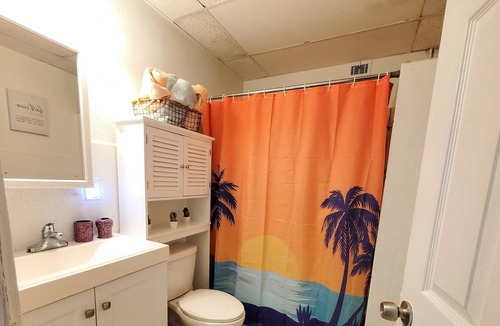 Redington Beach Apartment | Beautiful 1br Hideaway Steps to the shores of Madeira Beach!