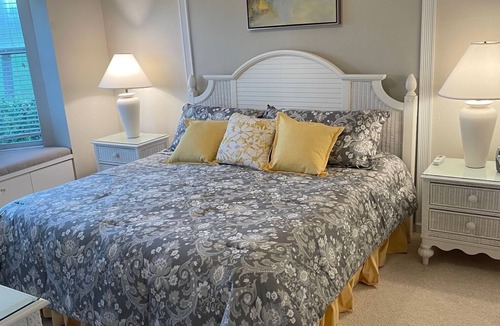 Palmer Ranch Condo | Beautiful 1st floor Golf Course Condominium in Stoney Brook Resort, Sarasota FL.