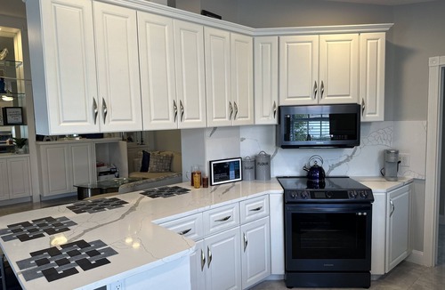 Village Walk Villa | Beautiful 2/2 in village walk of Naples with 2 car garage and huge lanai space