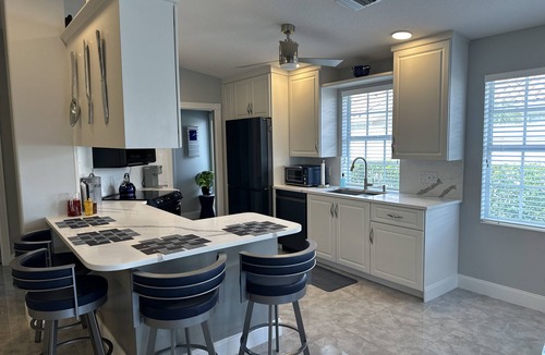 Village Walk Villa | Beautiful 2/2 in village walk of Naples with 2 car garage and huge lanai space