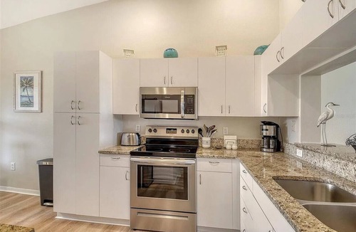Palmer Ranch Condo | Beautiful 2 B/B Condo in Sarasota Country Club - Near Siesta Key