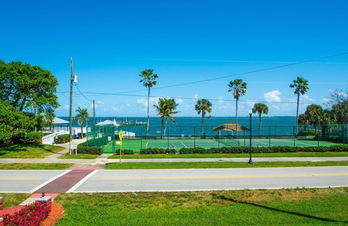 Sebastian Condo | Beautiful 2 bedroom-1 bath on the River available 12/8/2023-12/15/2023